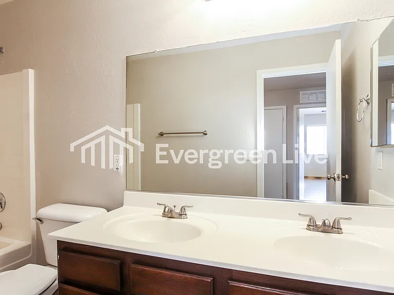 11148 W Campbell Ave — Photo 13