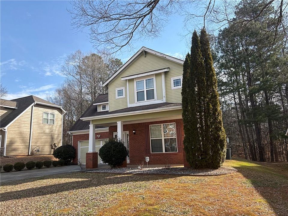 1st image of 404 Park Pl