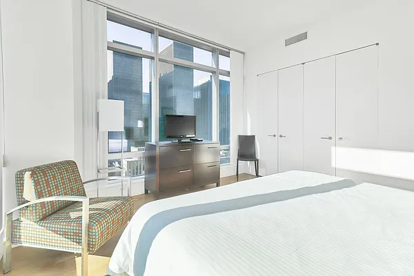 Rented by BARNES New York | media 26