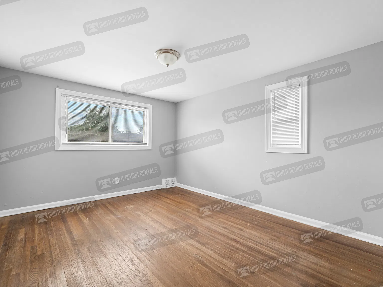 Condo 2 Bed — Photo 4