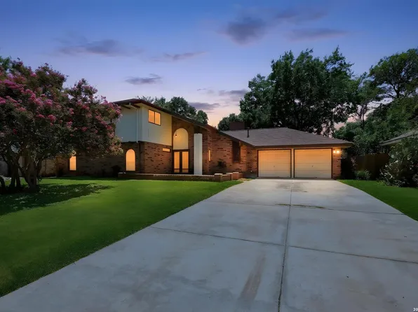 8923 Melinda Ct, San Antonio, TX 78240