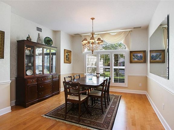 5th image of 6414 Renwick Cir