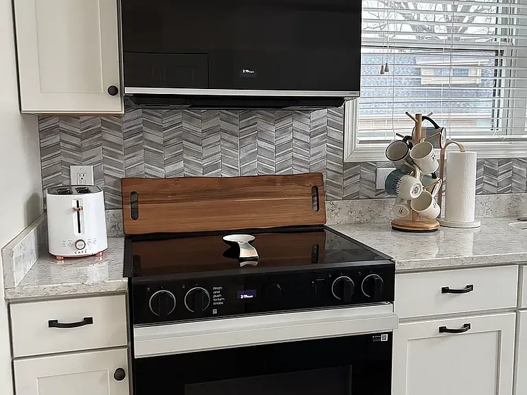 2408 Annabelle Dr — Photo 8