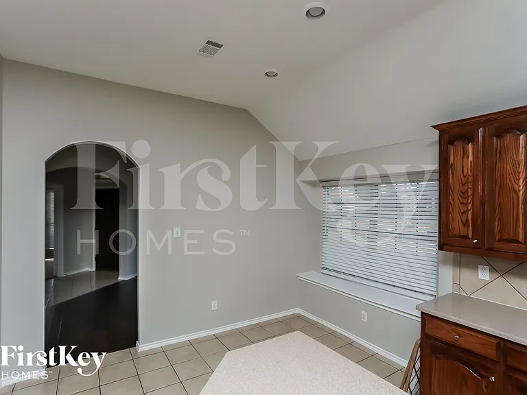 3260 Serpis — Photo 7