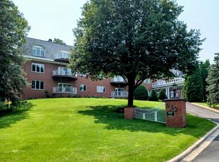 8621 Basswood Rd Unit 23, Eden Prairie, MN 55344