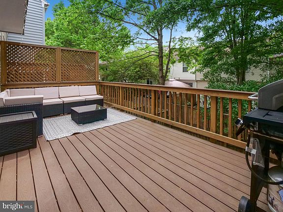 2nd image of 14869 Lynhodge Ct