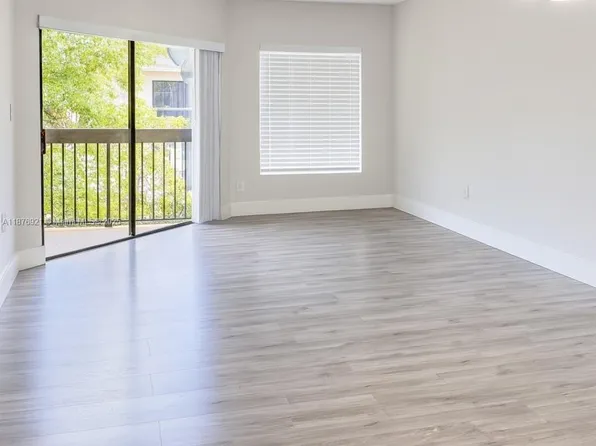 13250 SW 88th Ter N #407, Miami, FL 33186