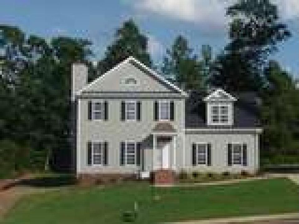 2nd image of 921 Daisy Ln