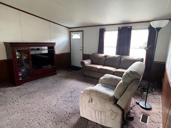 3rd image of 2361 N Old Bethlehem Pike