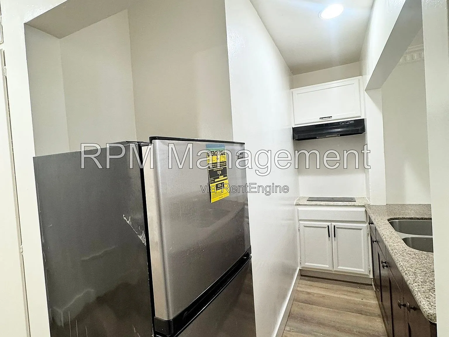 Studio, 1.0 bath, 450 sqft, $1,450 — Photo 3