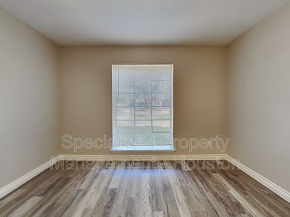 5th image of 5315 Pebble Springs Dr