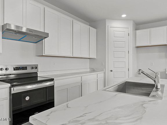 5th image of 1409 E JACQUELINE Place