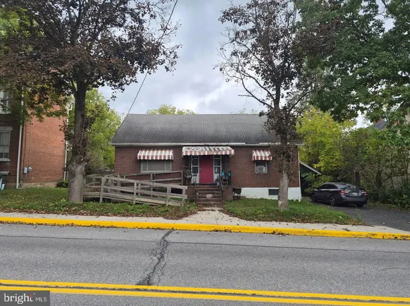 434 W Pitt St, Bedford, PA 15522