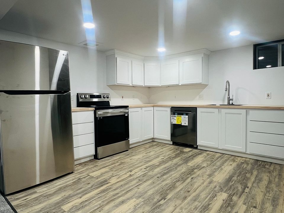 Brand new state of the art appliances and kitchen