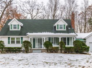 4 Kennedy Cir, Holyoke, MA 01040