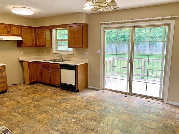 3rd image of 4602 Andalusia Ln