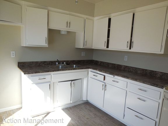 5th image of 28 Roswell Ave APT 01