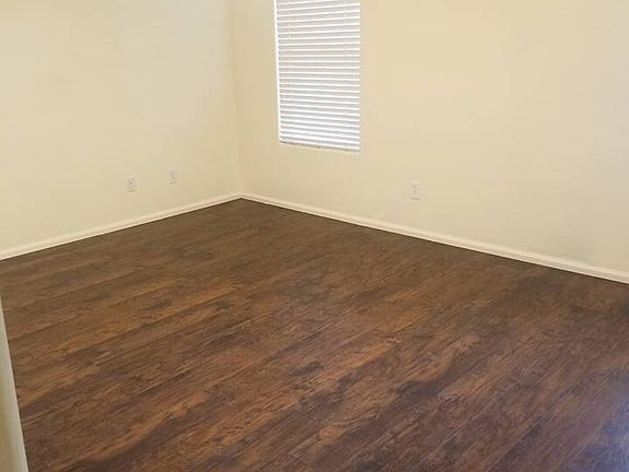 4th image of 1739 E Daniella Dr