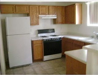 2nd image of 9050 Mountain Lakes Ave
