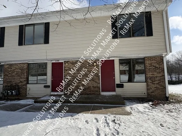 2398 Echo Valley Dr, Stow, OH 44224