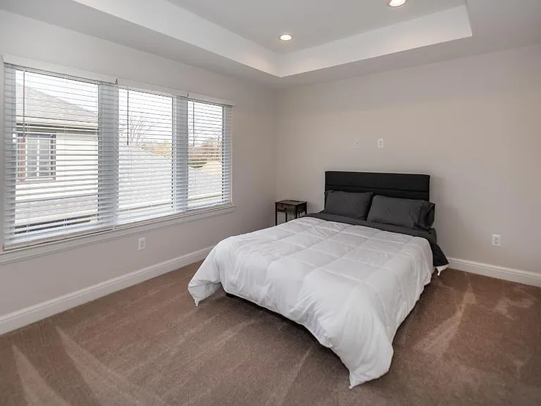 7488 Gramercy Cir — Photo 51