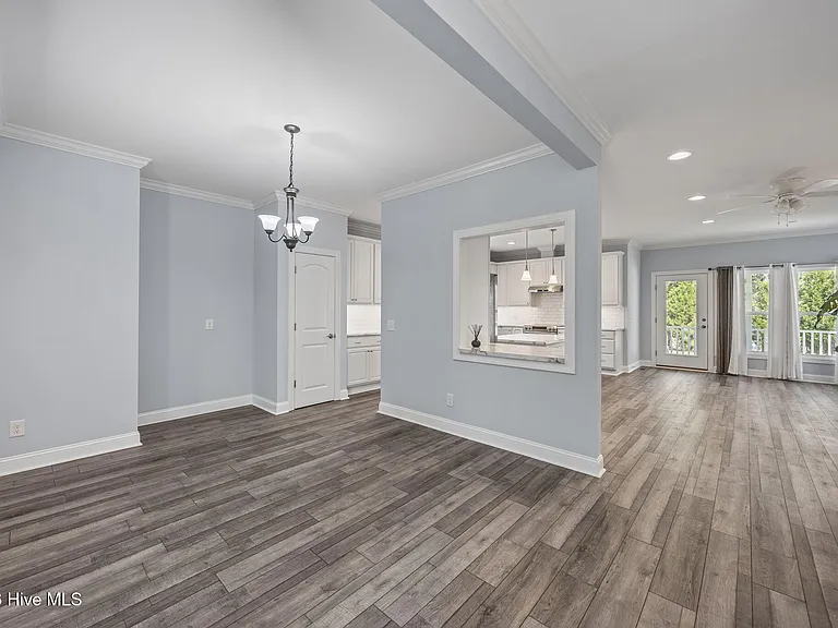 164 Bay View Dr — Photo 11