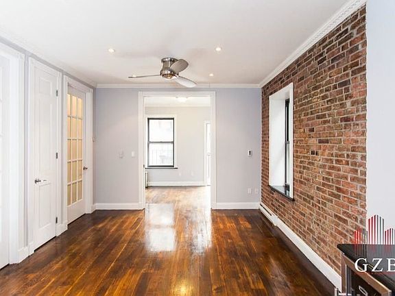 4th image of 415 W 52nd St #4DD