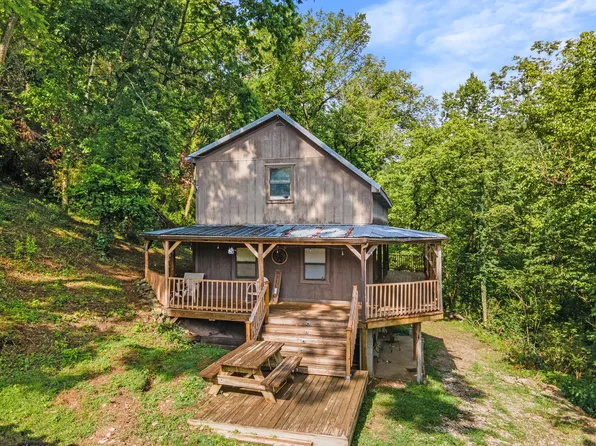 300 Ford Rd, Winchester, KY 40391