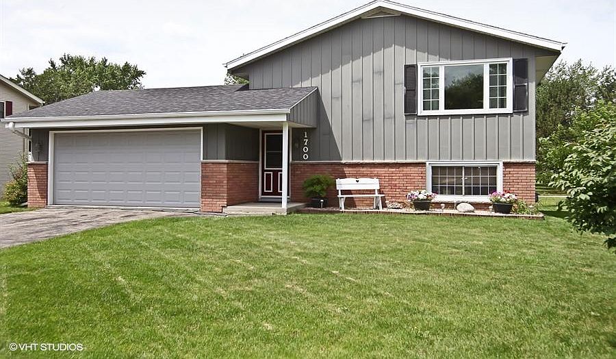 1700 N 18th Ave, West Bend, WI 53090 Zillow