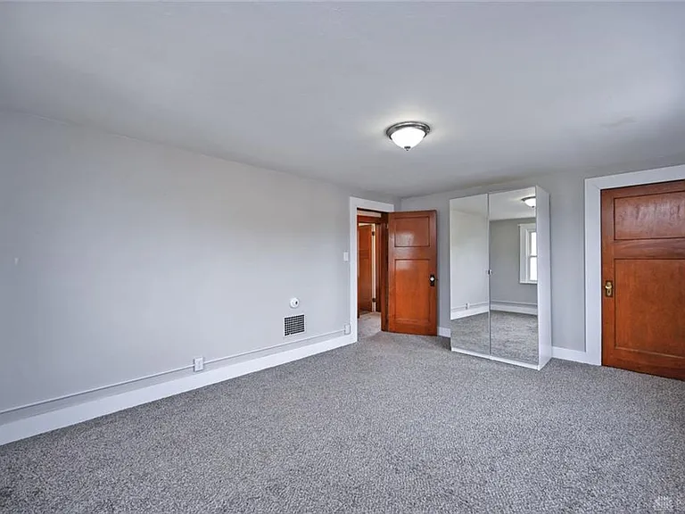2368 Fauver Ave — Photo 23