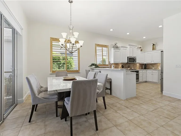 9235 Troon Lakes Dr — Photo 15