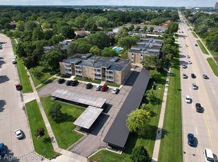 4905 Crooks Rd APT B10, Royal Oak, MI 48073