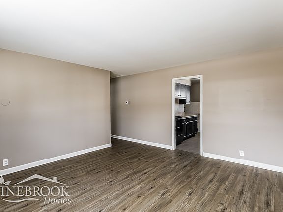 3rd image of 3404 N Sadlier Dr