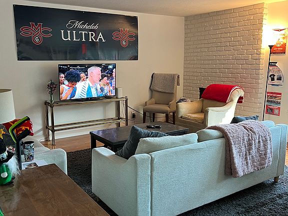 3rd image of 2145 Donald Dr APT 12