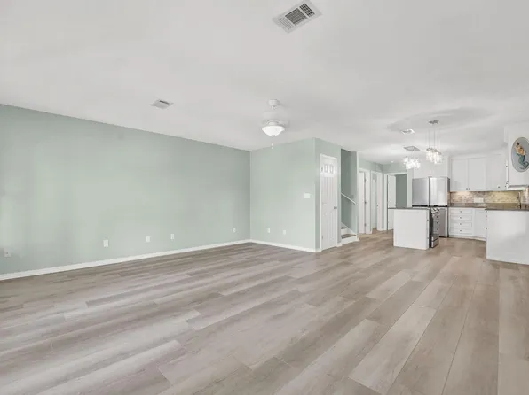 93 Beachfront Trl, Santa Rosa Beach, FL 32459