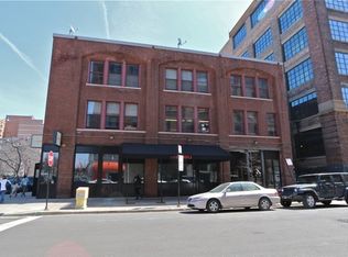 131 N Green St APT 301, Chicago, IL 60607