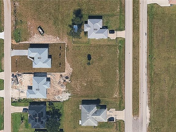 4th image of 1514 Andalusia Blvd