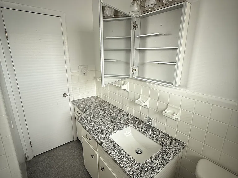 1710 Pinecrest Rd #C — Photo 7