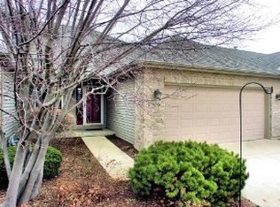 1926 Schomer Ct, Aurora, IL 60505