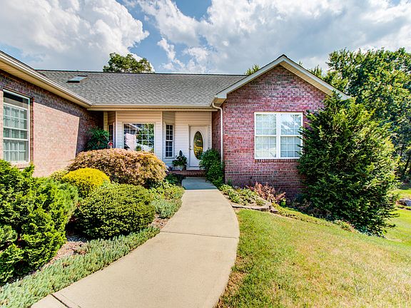 2nd image of 1720 McMillian Ct