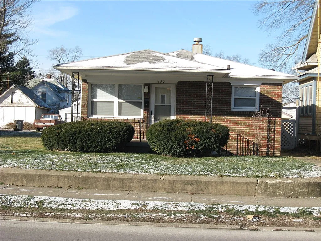 530 N Tibbs Ave photo 1