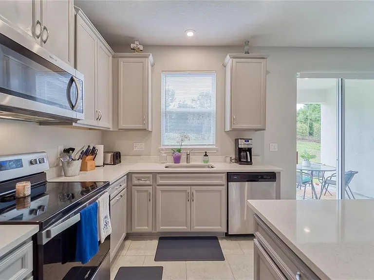 11540 Rolling Green Dr — Photo 13