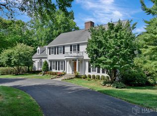 306 Hoyt Farm Rd, New Canaan, CT 06840
