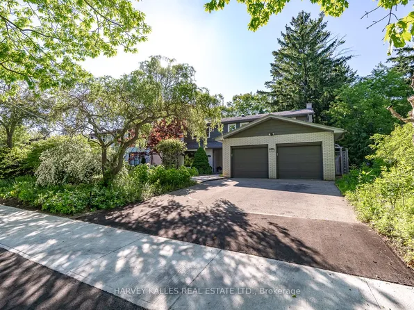 1033 Fair Birch Dr, Mississauga, ON L5H 1M4