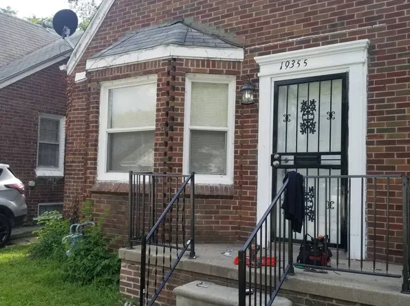 19355 Rutherford St, Detroit, MI 48235