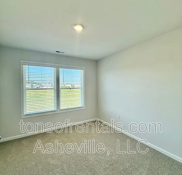 216 Valley Breeze Rd — Photo 30