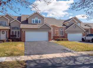 647 Berkley Dr, Romeoville, IL 60446