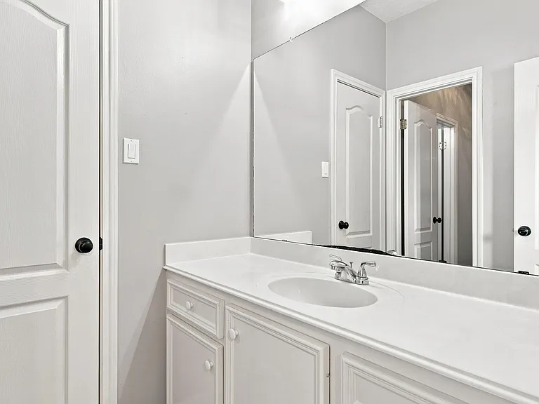 24622 Okehampton Dr — Photo 15