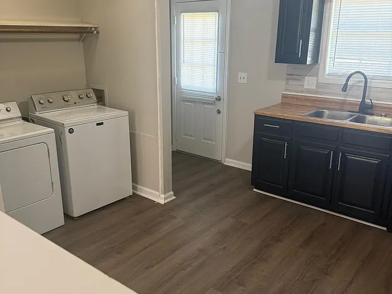 526 Whitener Dr #1 — Photo 6