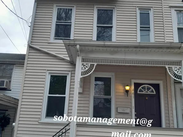 441 New St, Freemansburg, PA 18017